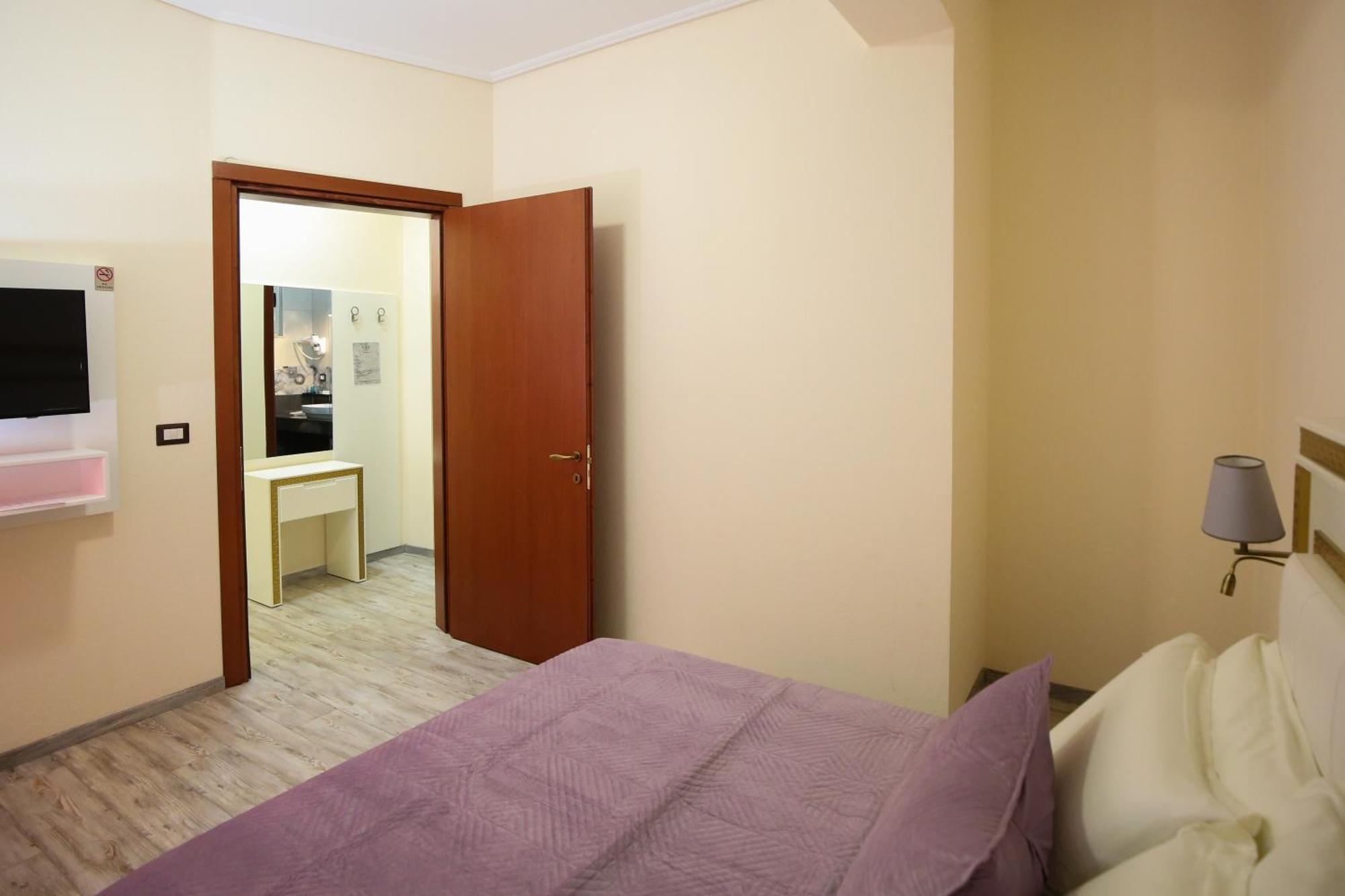 Hotel Vd Roleks Vlorë Rom bilde